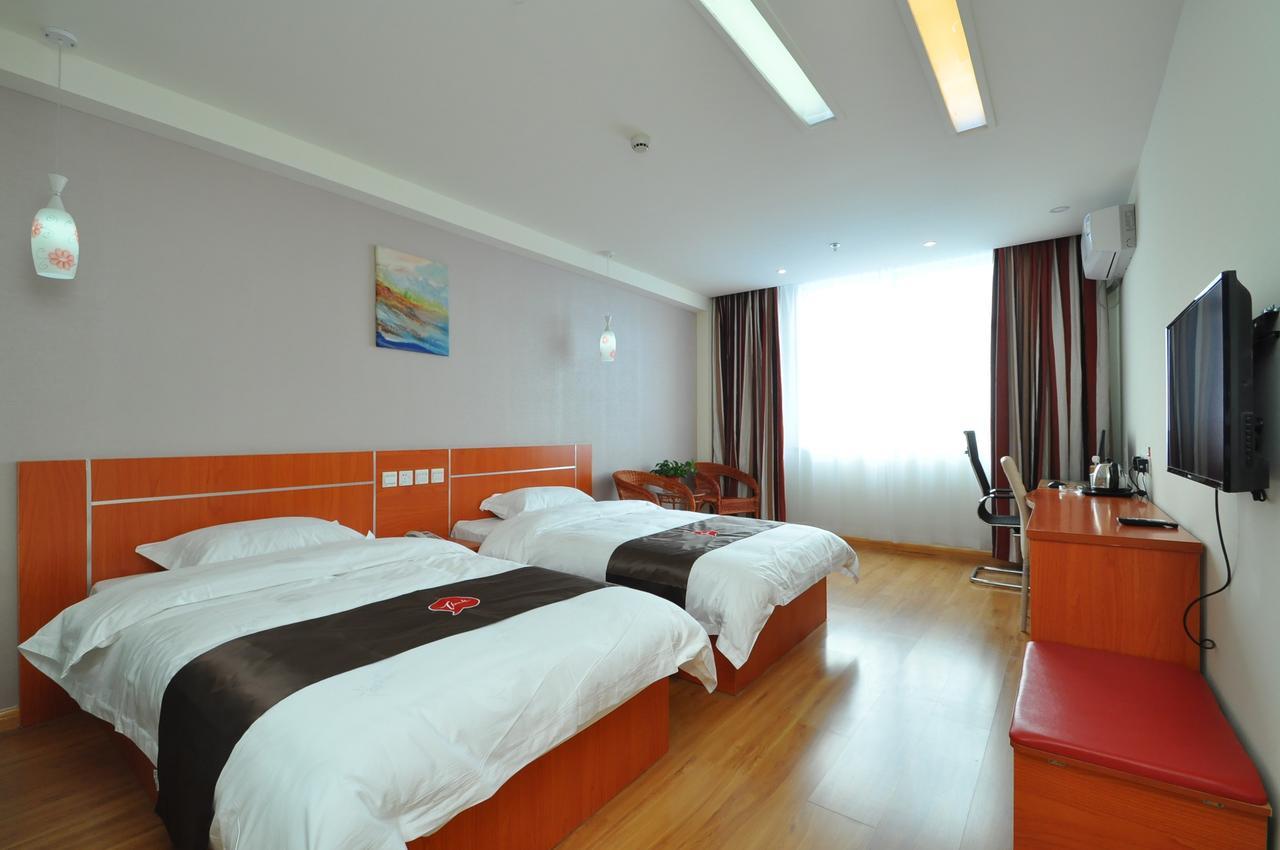 Thank Inn Chain Hotel West Eleven Road Mall Lin-i Exteriér fotografie